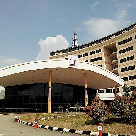 Rhr Hotel At Uniten Kajang Exterior foto