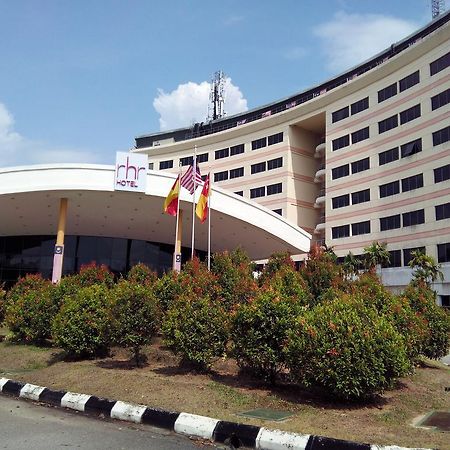 Rhr Hotel At Uniten Kajang Exterior foto