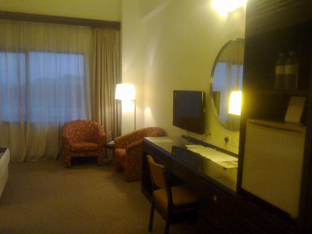 Rhr Hotel At Uniten Kajang Quarto foto