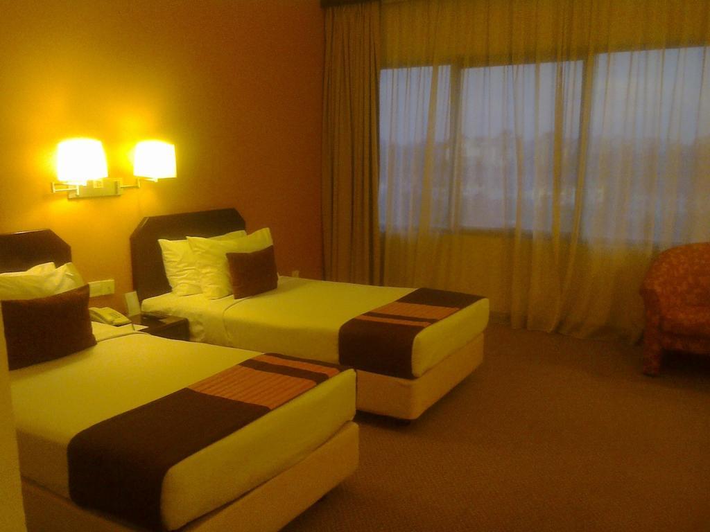 Rhr Hotel At Uniten Kajang Quarto foto