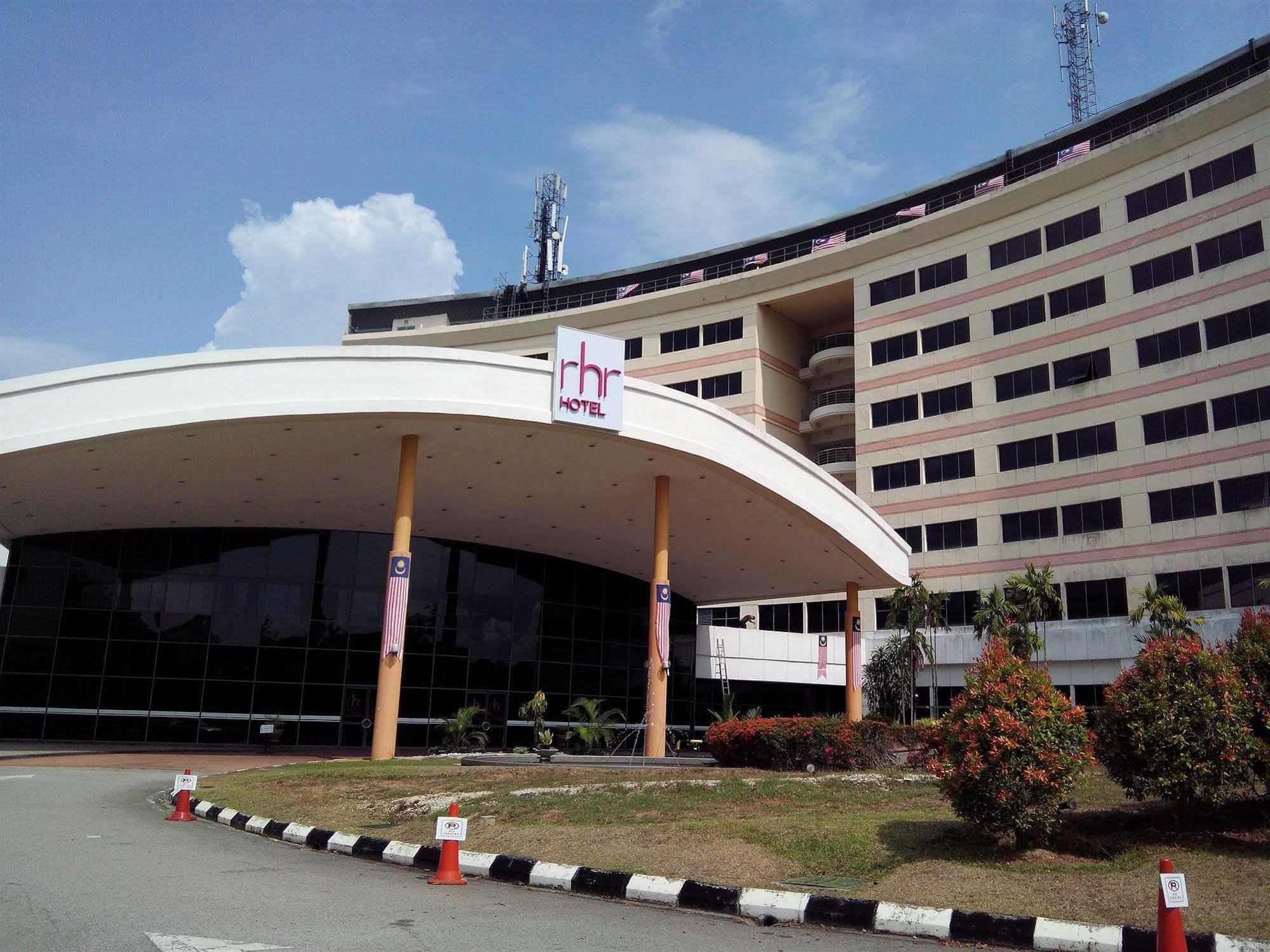 Rhr Hotel At Uniten Kajang Exterior foto