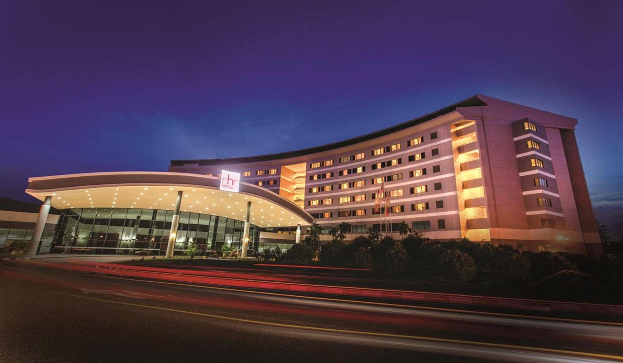 Rhr Hotel At Uniten Kajang Exterior foto