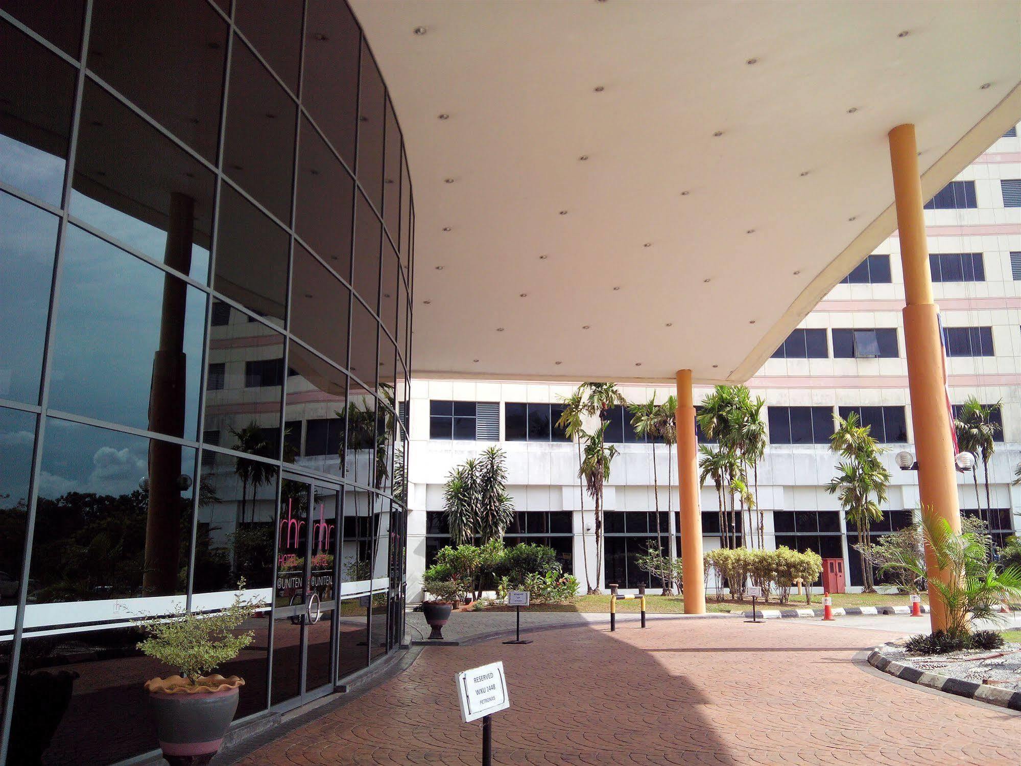Rhr Hotel At Uniten Kajang Exterior foto